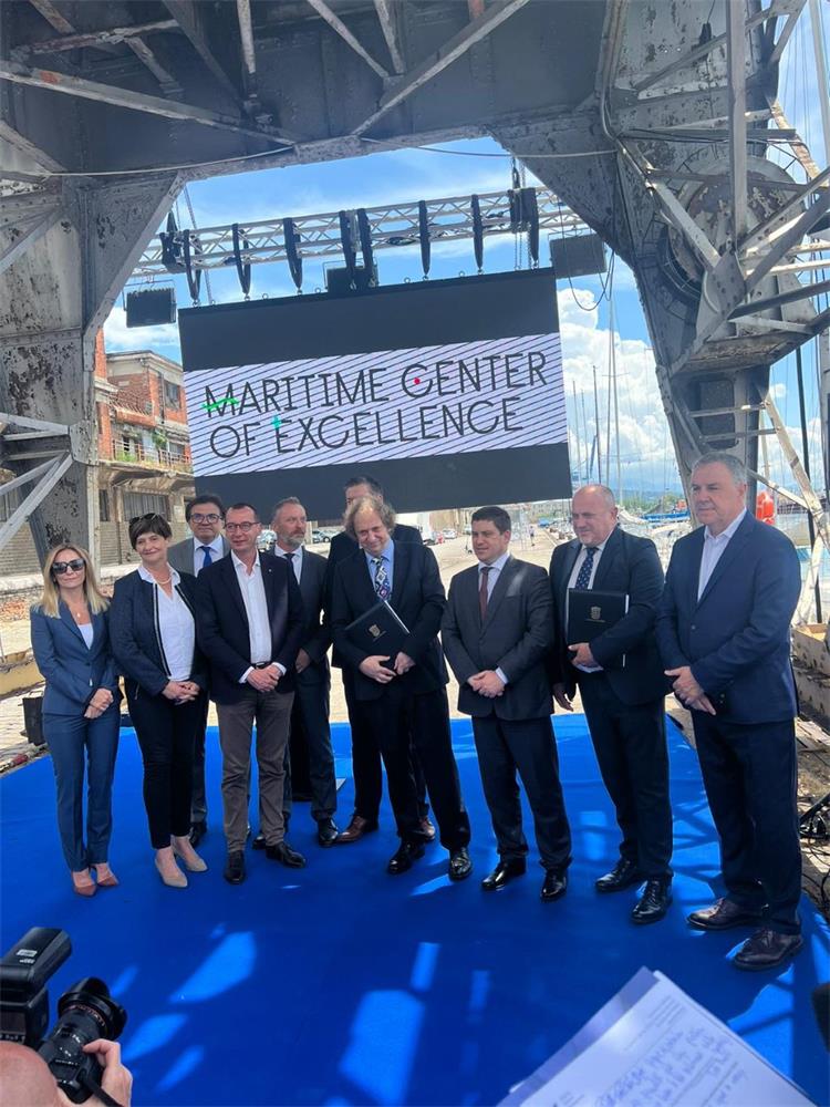 Slika /slike/foto 6_23/foto PPVRH-MIN-RIJEKA-PORTO BAROS 7-6_23/nsl PPVRH-MIN-RIJEKA-PORTO BAROS 7-6_23.jpg